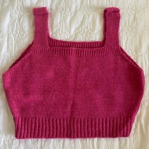 Pink knit cropped top